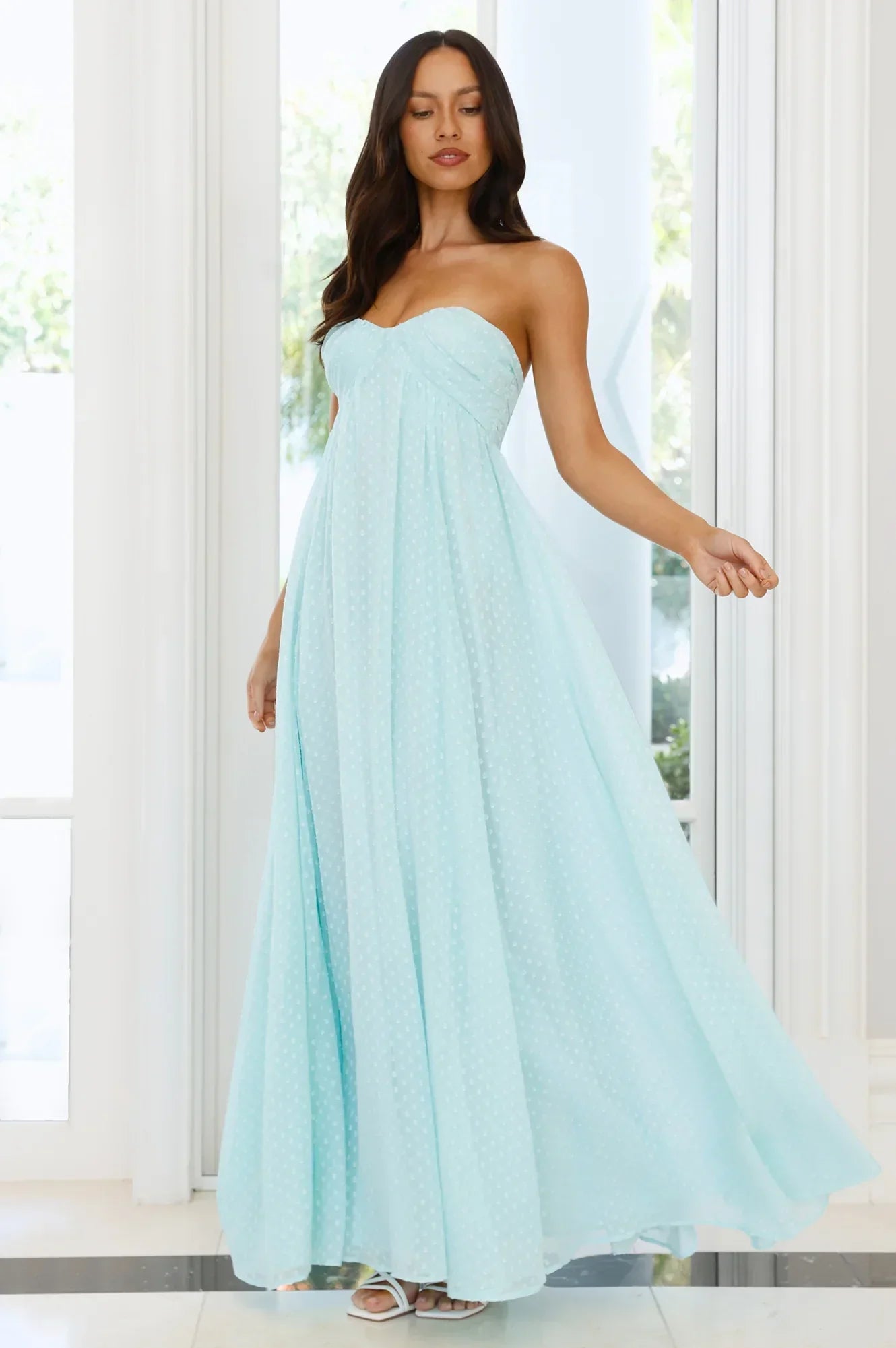 Secluded Grove Strapless Maxi Voluminous Dress Mint