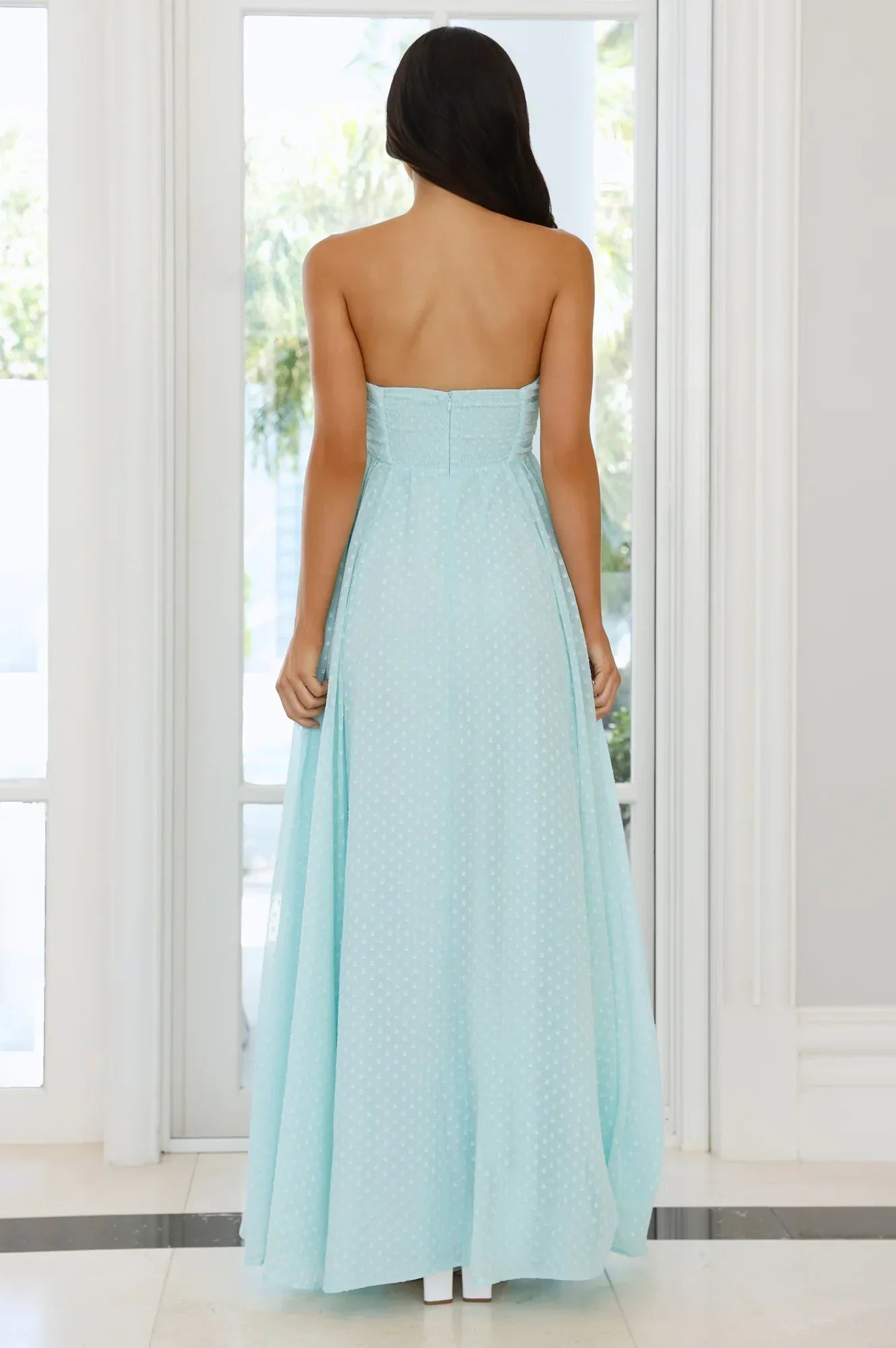 Secluded Grove Strapless Maxi Voluminous Dress Mint
