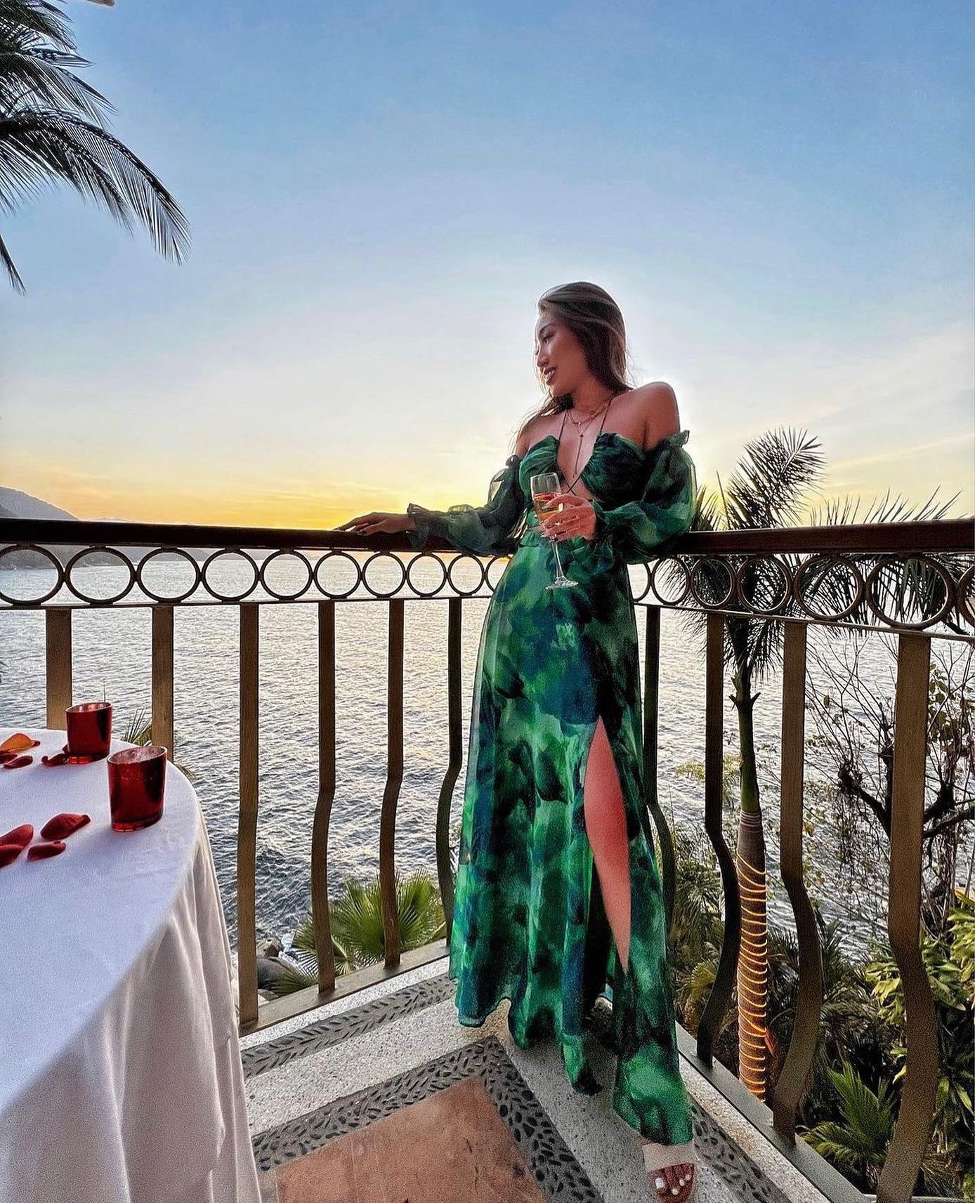 Kharma Off-Shoulder Maxi Dress Green Floral
